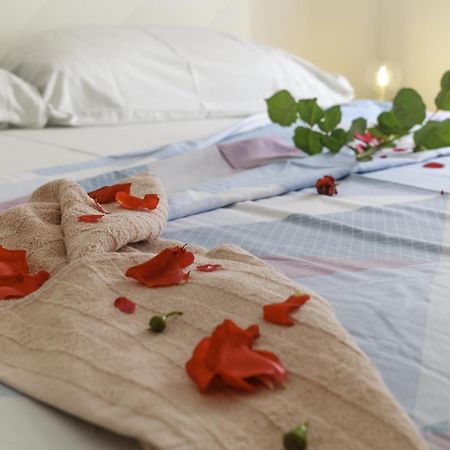 Charming House On The Beach And Deluxe Apartment Pula Oda fotoğraf