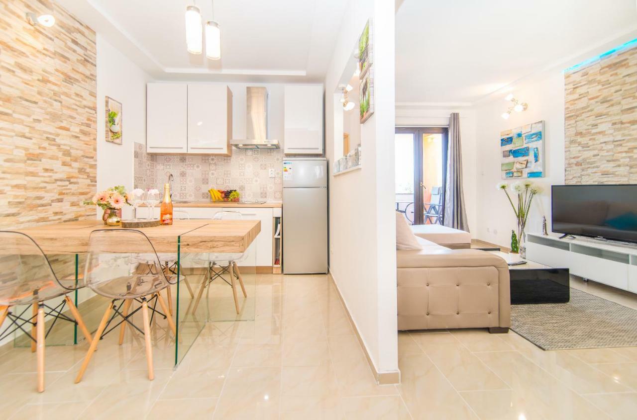 Charming House On The Beach And Deluxe Apartment Pula Dış mekan fotoğraf