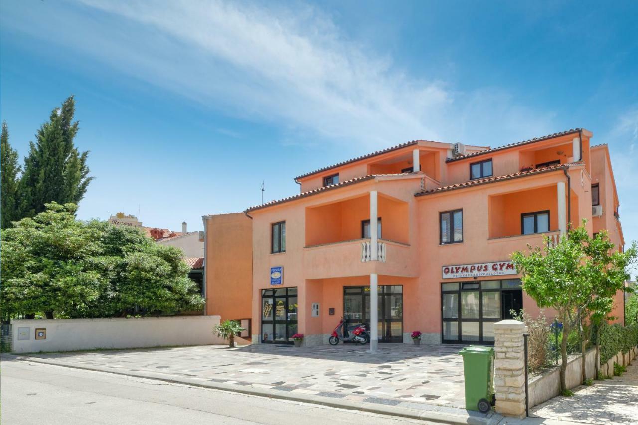 Charming House On The Beach And Deluxe Apartment Pula Dış mekan fotoğraf