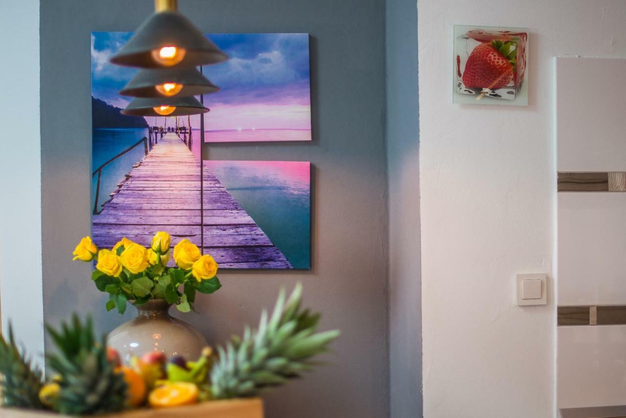 Charming House On The Beach And Deluxe Apartment Pula Dış mekan fotoğraf
